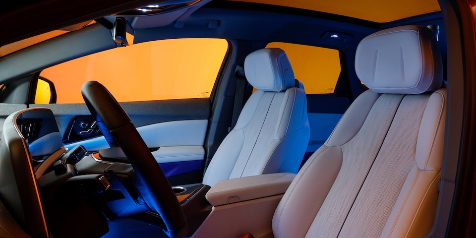 OPTIQ Interior